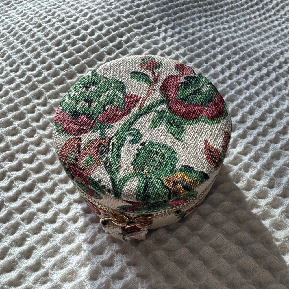 Sezane Jewelry Case